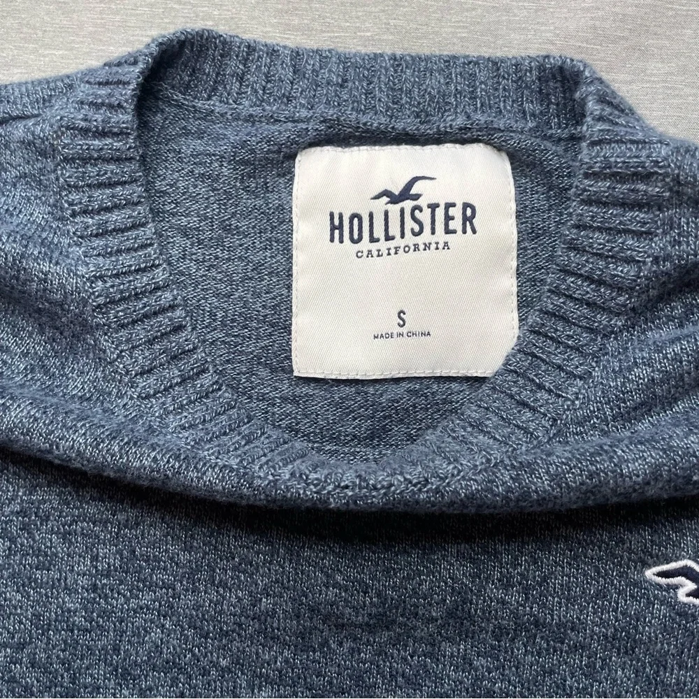 Hollister Gray/Blue Crewneck Logo Sweater Size Sma